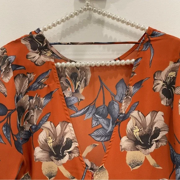 🔴M GIRLS V BACK FLORAL TOP🔴 - Picture 9 of 9